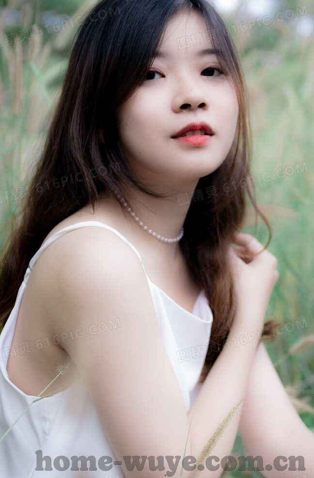丝袜人妻一区二区三区-丝袜之谜，都市女性时尚与隐私的微妙平衡