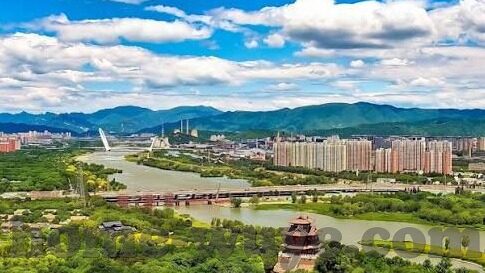 五月天麻豆av-蓝调五月天，音乐与风土的深情对话